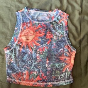 Mesh sleeveless crop/tank top. XS (2), print